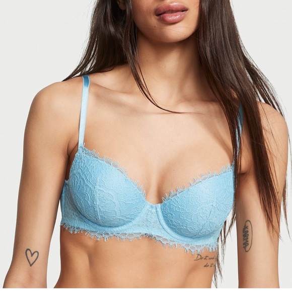 Victoria’s Secret Red Lace Dream Angels Lined Demi - set of 5 34B - Picture 8 of 10